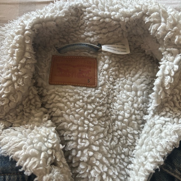 Levi's Sherpa Denim Jacket - Picture 6 of 6